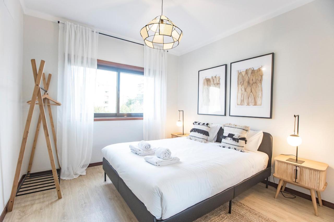 2Br Flat In Bonfim W/ Ac & Balcony By Lovelystay Porto Eksteriør bilde