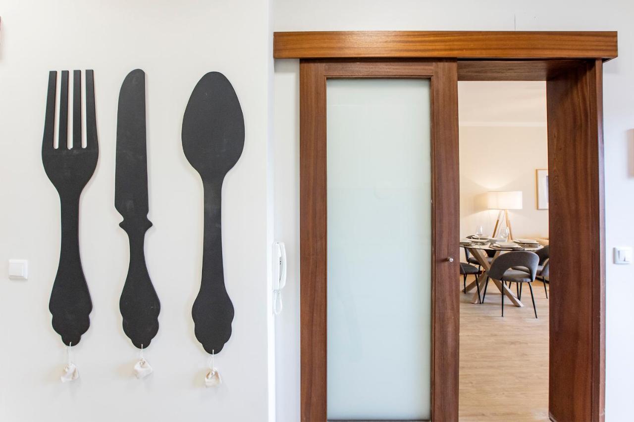 2Br Flat In Bonfim W/ Ac & Balcony By Lovelystay Porto Eksteriør bilde